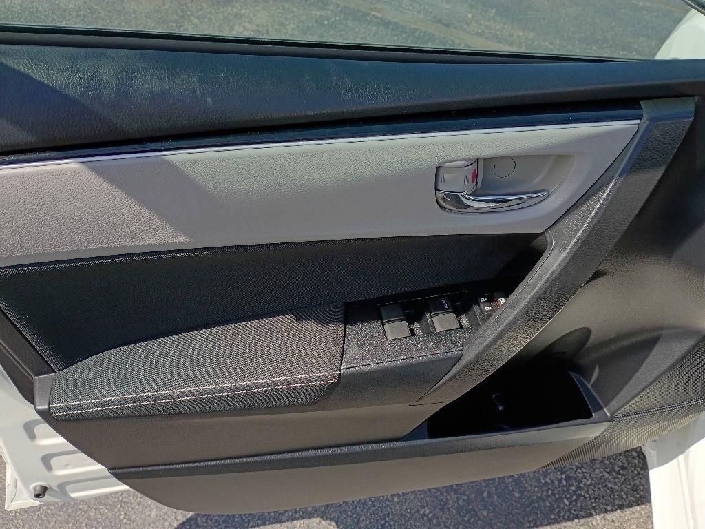 Toyota Corolla XLE CVT (Natl) 2018