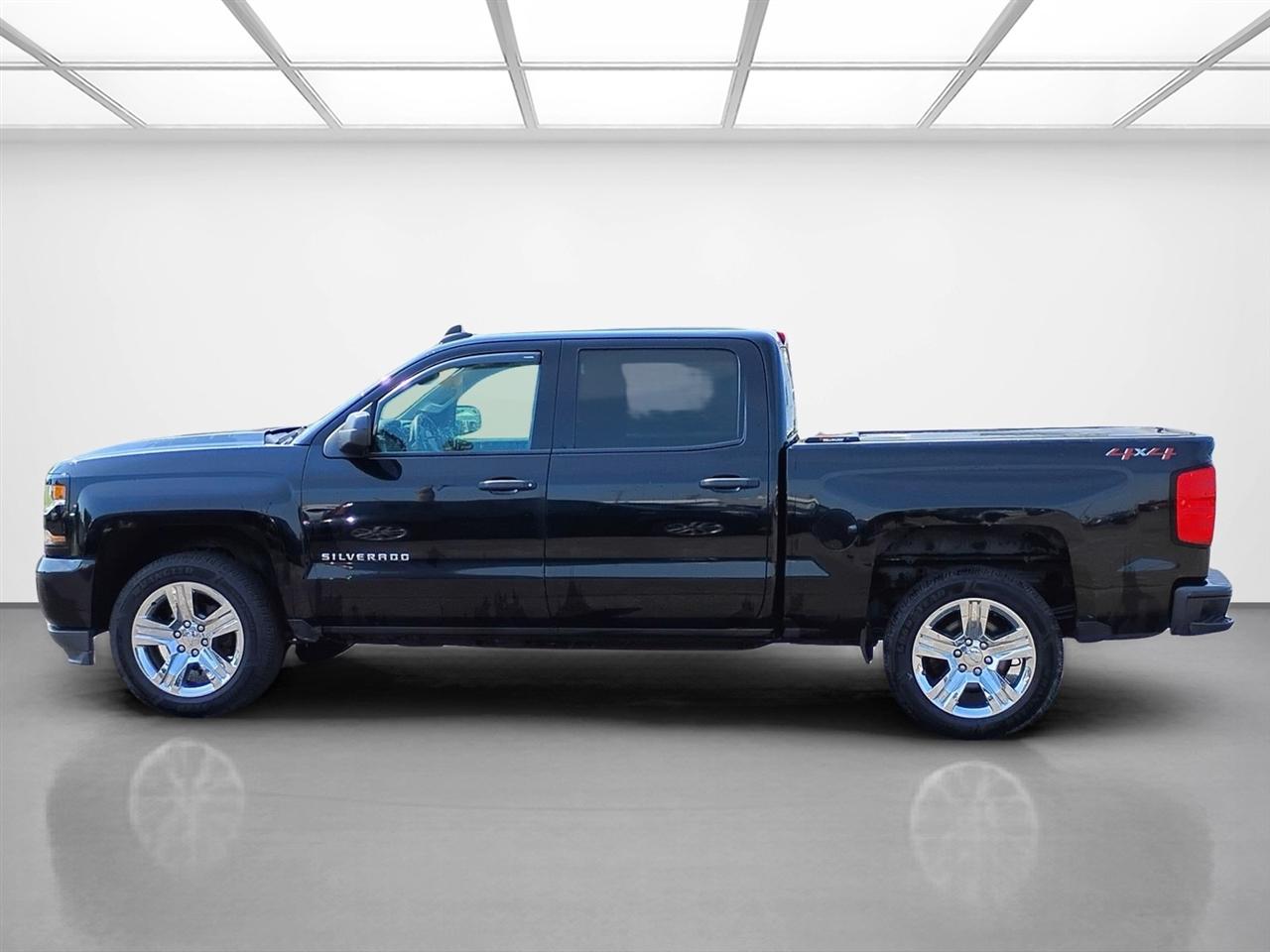 Chevrolet Silverado 1500 4WD Crew Cab 143.5" Custom 2018