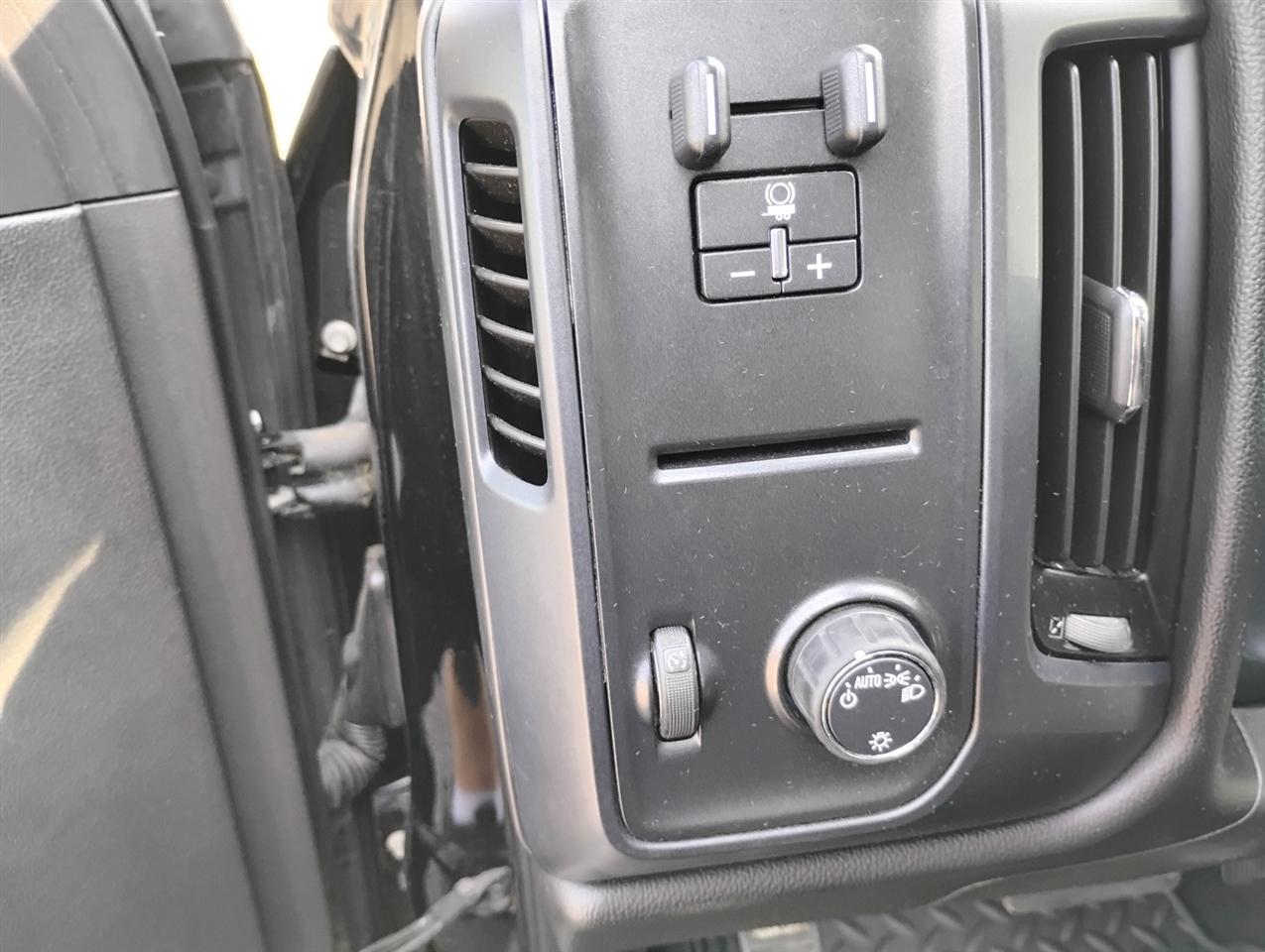 Chevrolet Silverado 1500 4WD Crew Cab 143.5" Custom 2018