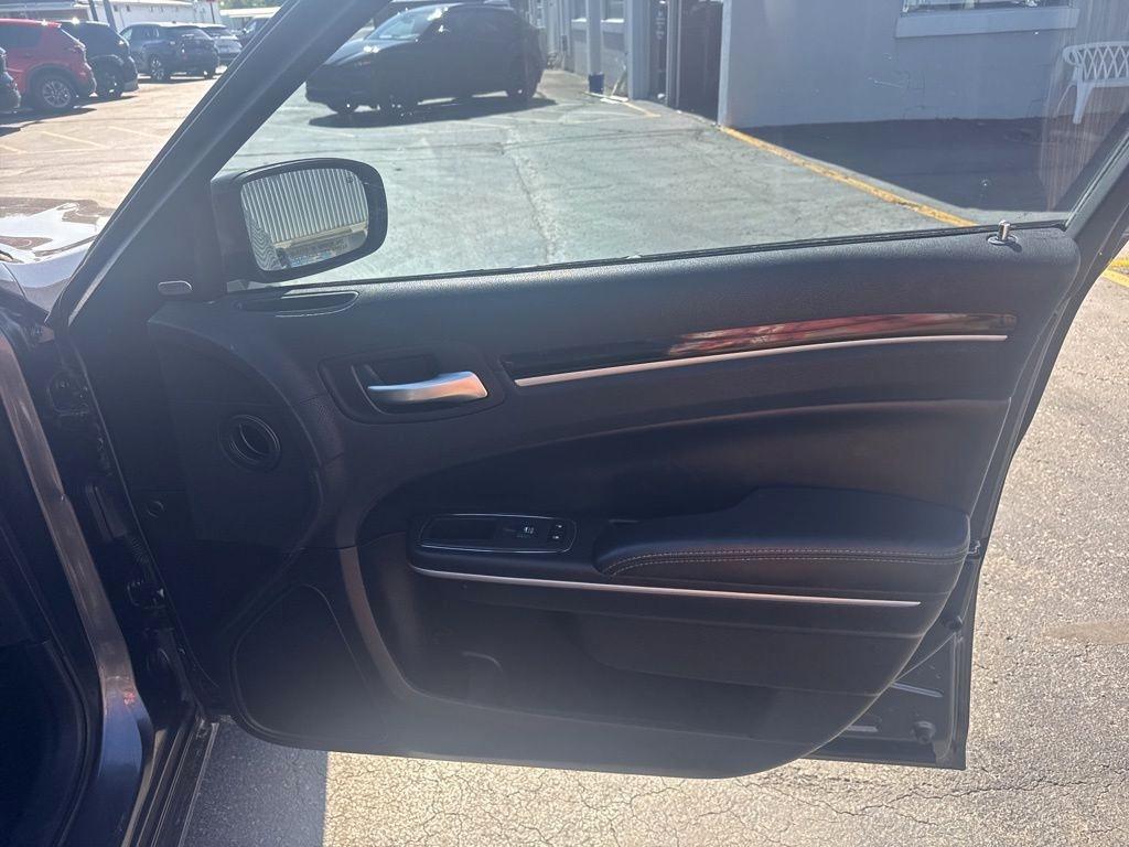 Chrysler 300 300S RWD 2019
