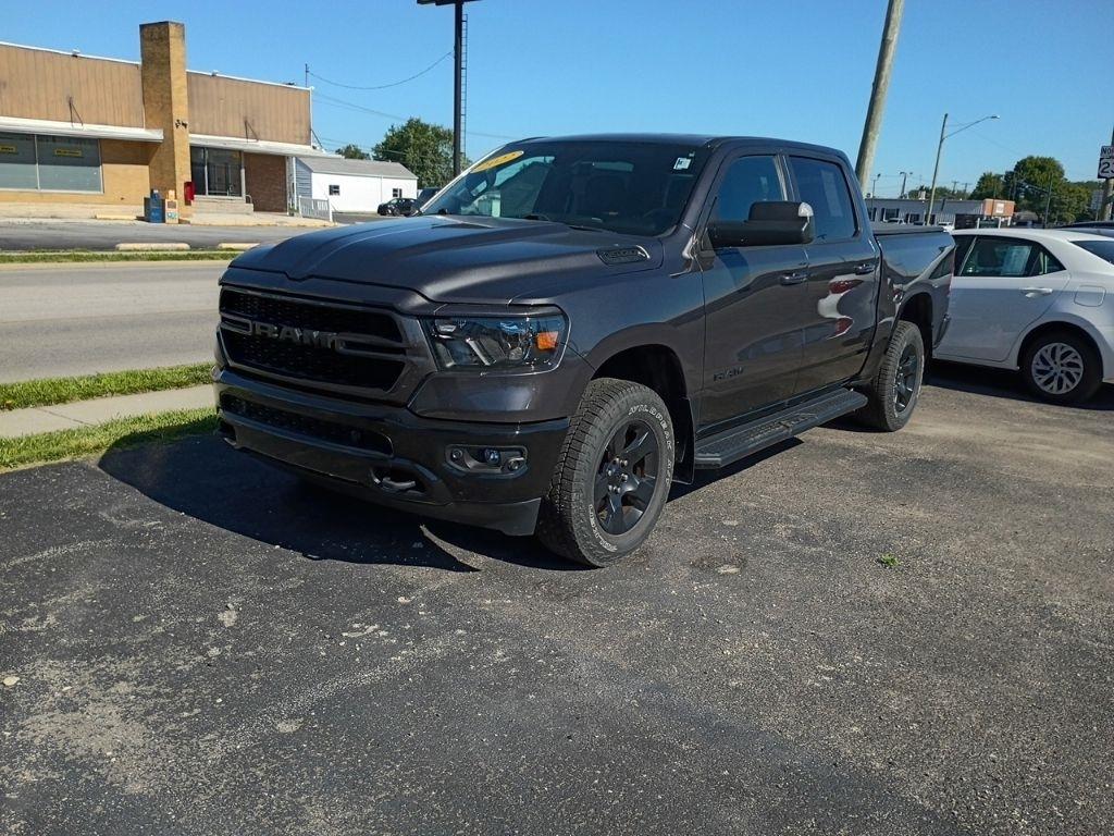 2022 RAM 1500 Big Horn/Lone Star 4x4 Crew Cab 5'7's photo