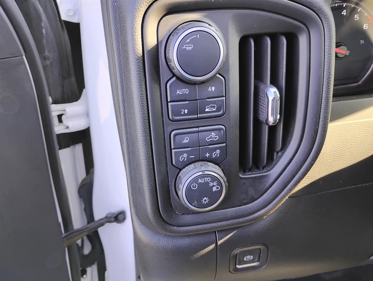 Chevrolet Silverado 1500 4WD Double Cab 147" Work Truck 2023