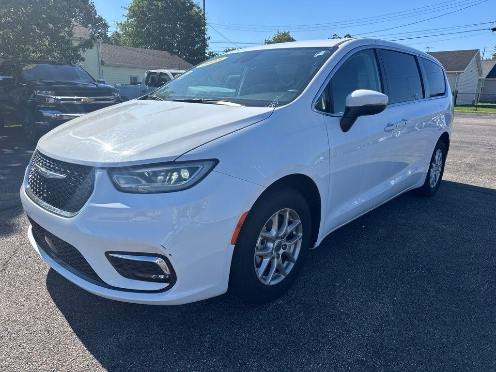 2023 Chrysler Pacifica Touring L FWD