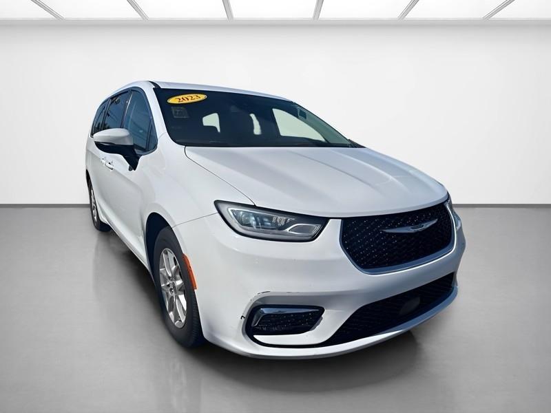 Chrysler Pacifica Touring L FWD 2023
