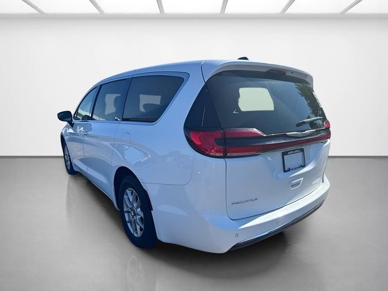 Chrysler Pacifica Touring L FWD 2023