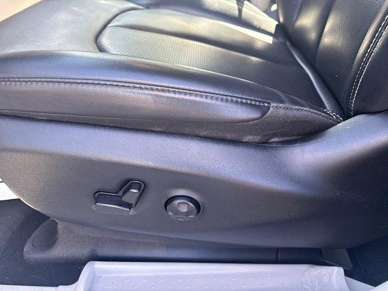 Chrysler Pacifica Touring L FWD 2023