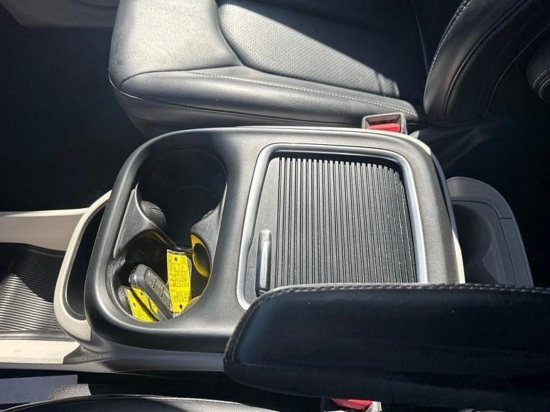 Chrysler Pacifica Touring L FWD 2023