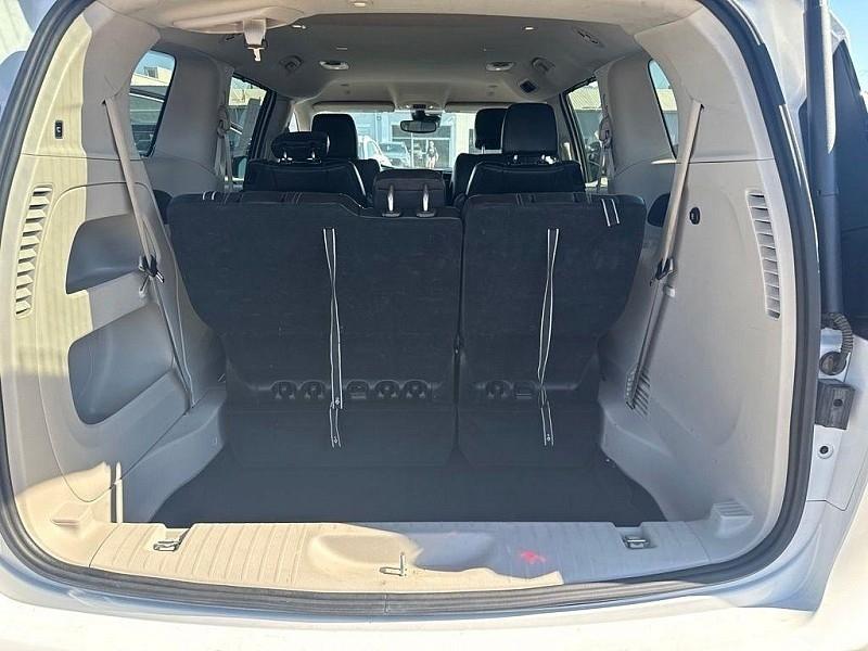 Chrysler Pacifica Touring L FWD 2023