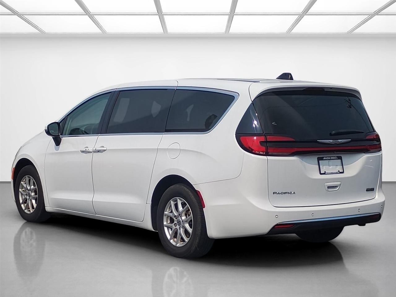 Chrysler Pacifica Touring L FWD 2023