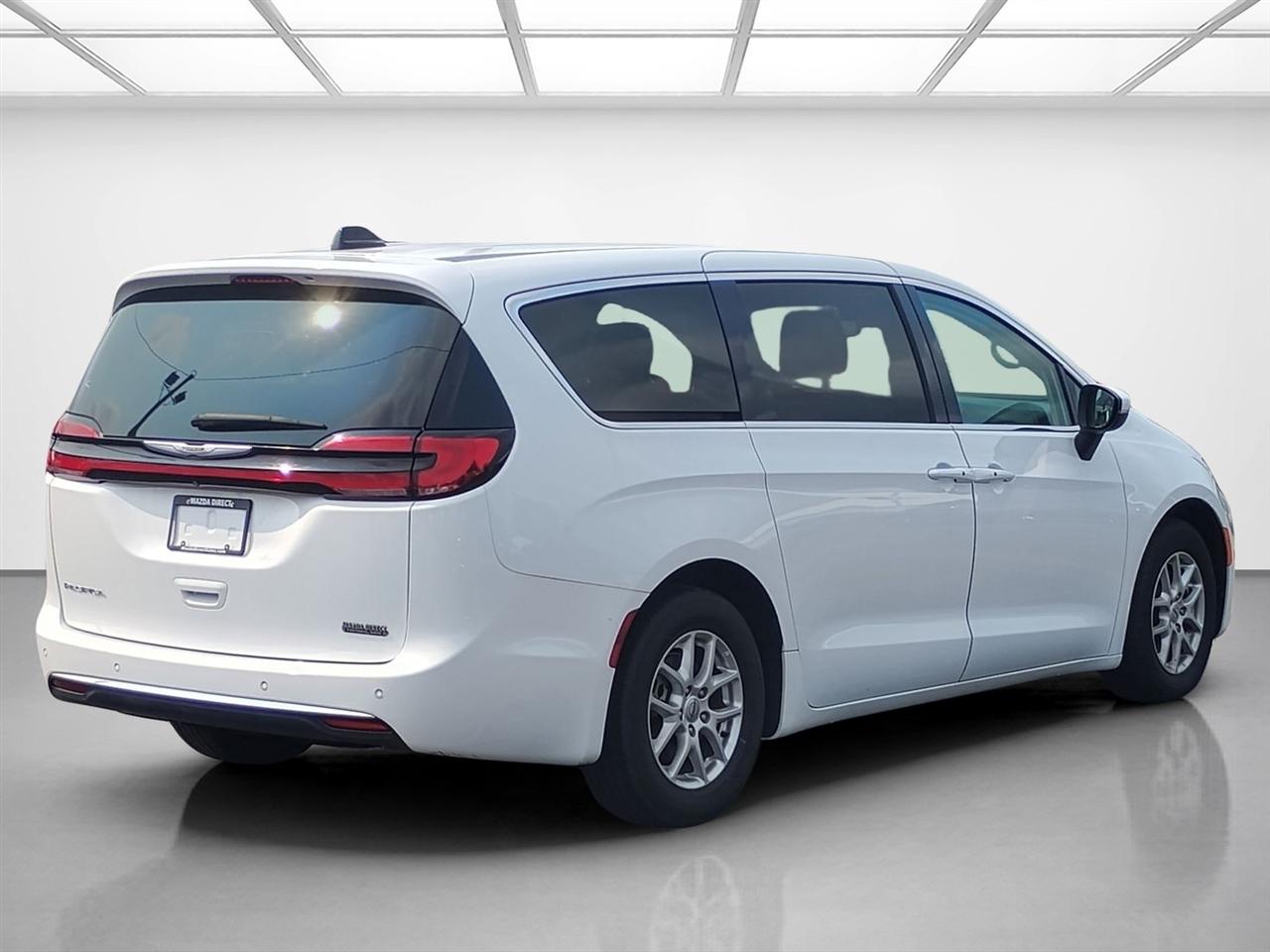 Chrysler Pacifica Touring L FWD 2023