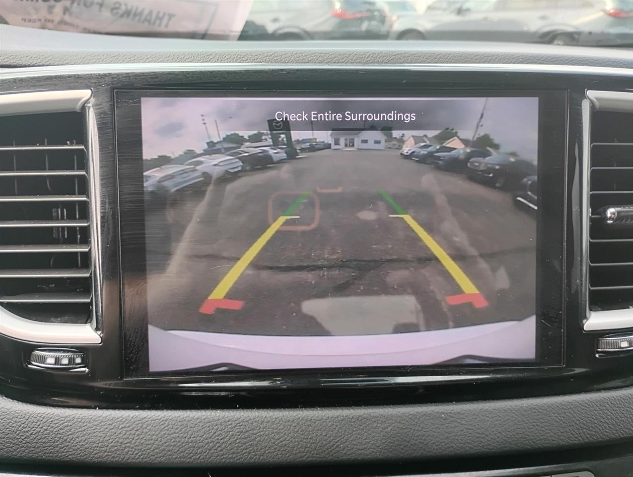 Chrysler Pacifica Touring L FWD 2023