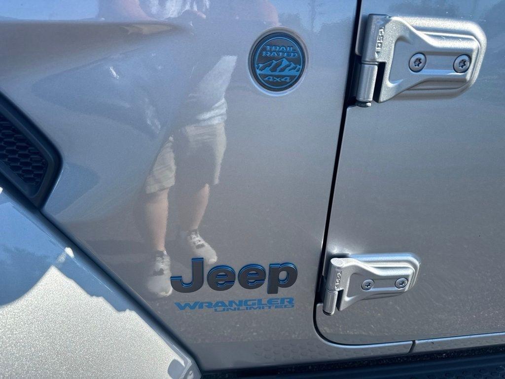 Jeep Wrangler 4xe Unlimited Sahara High Altitude 4x4 2021
