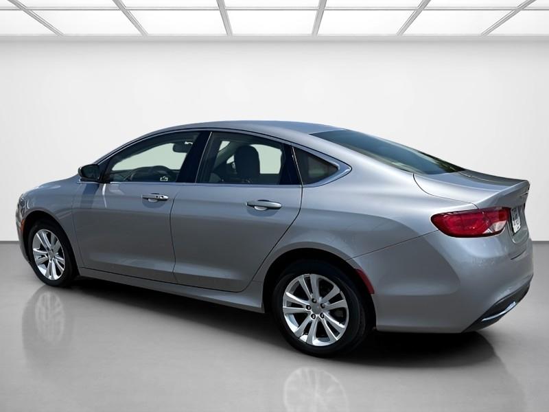 Chrysler 200 4dr Sdn Limited FWD 2016