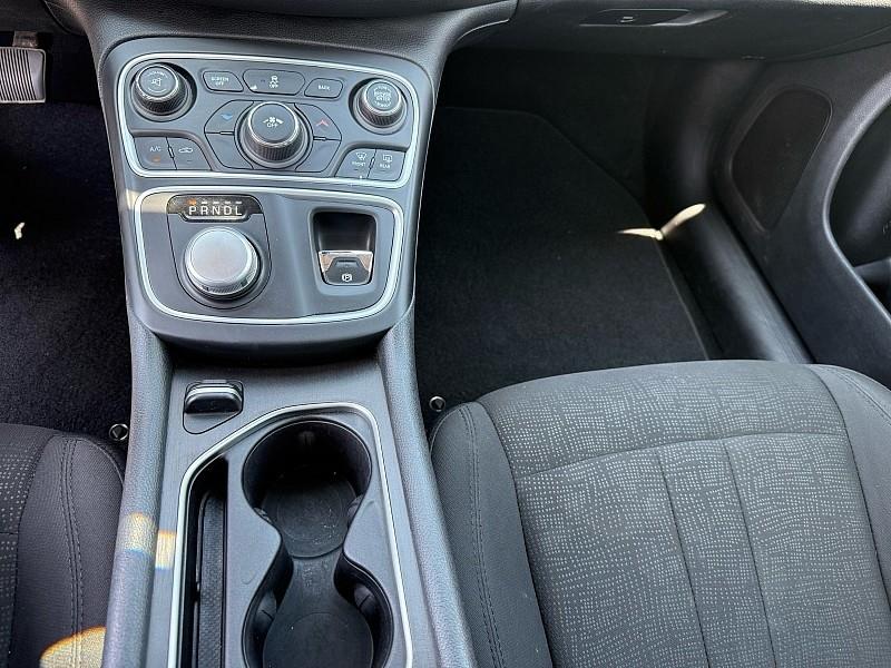 Chrysler 200 4dr Sdn Limited FWD 2016