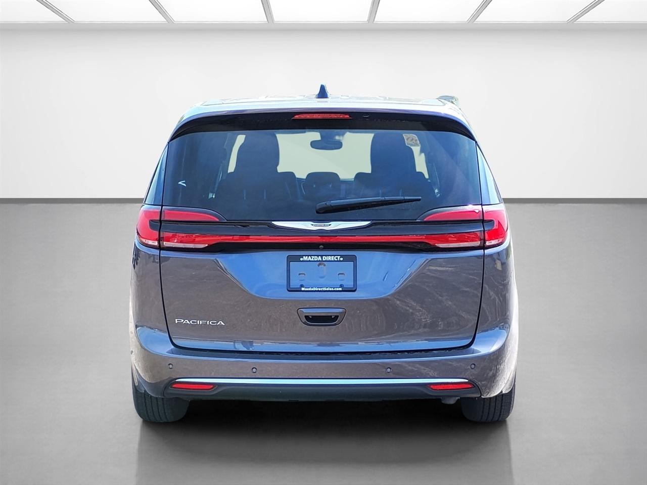 Chrysler Pacifica Touring L FWD 2023