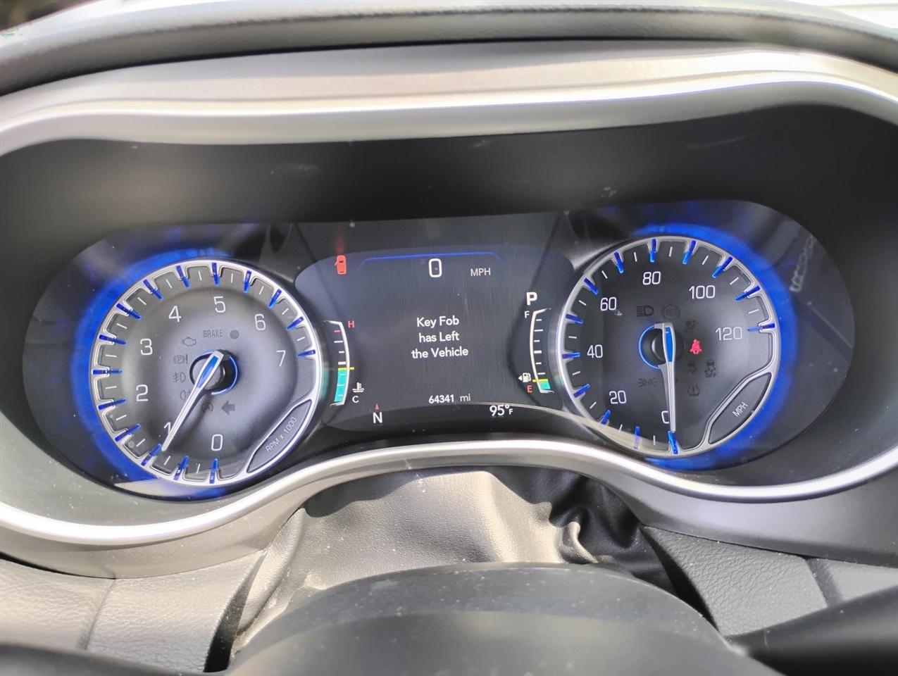 Chrysler Pacifica Touring L FWD 2023