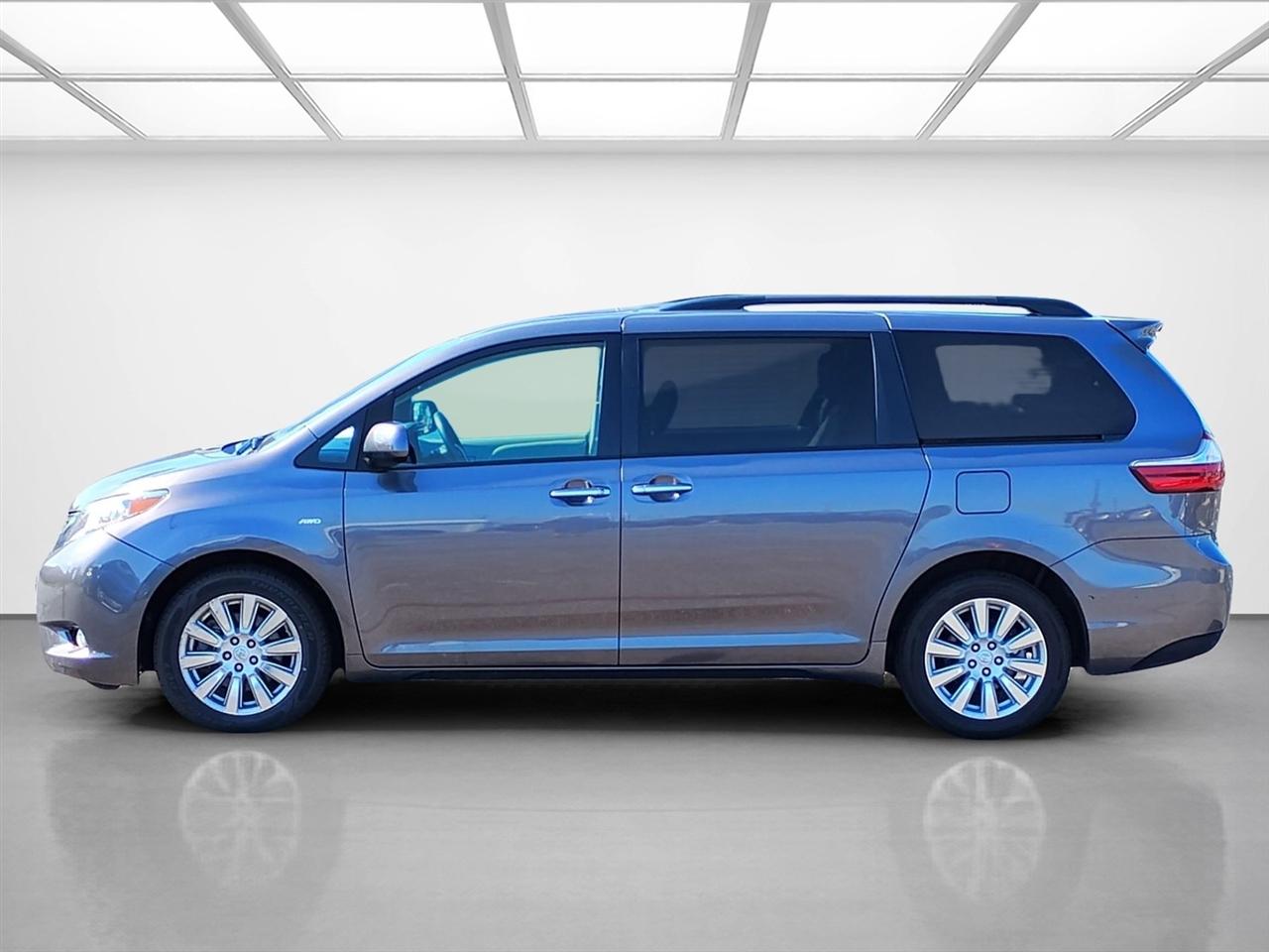 Toyota Sienna Limited Premium AWD 7-Passenger (Natl) 2017