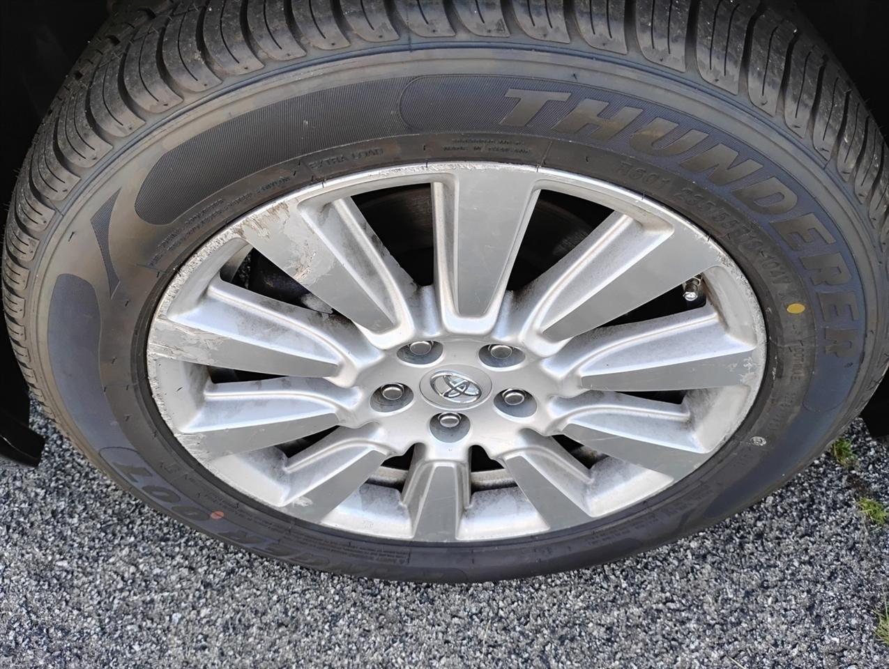 Toyota Sienna Limited Premium AWD 7-Passenger (Natl) 2017