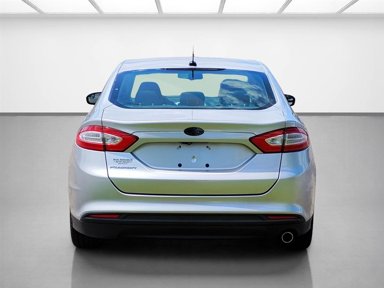 Ford Fusion 4dr Sdn S FWD 2016