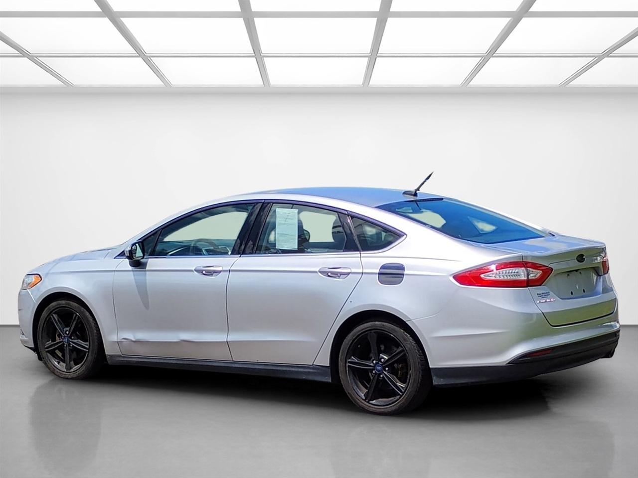 Ford Fusion 4dr Sdn S FWD 2016