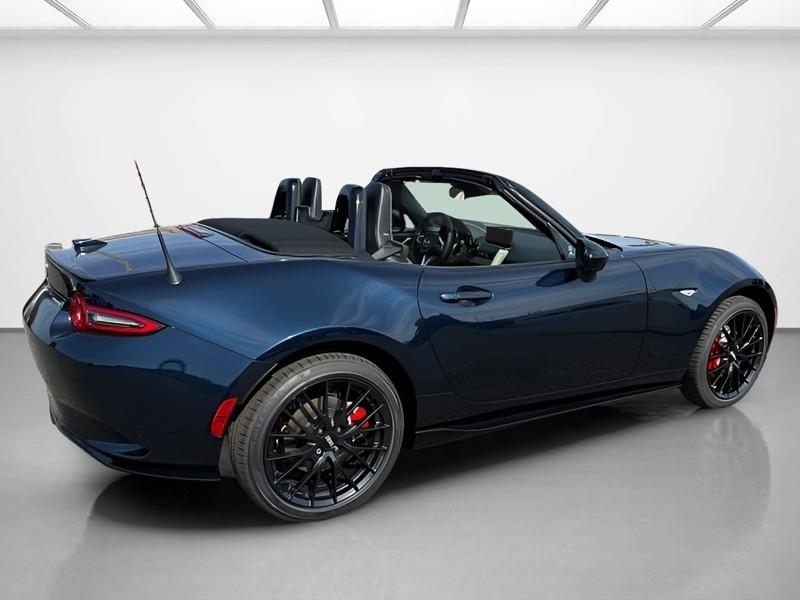 Mazda MX-5 Miata Club Manual 2026