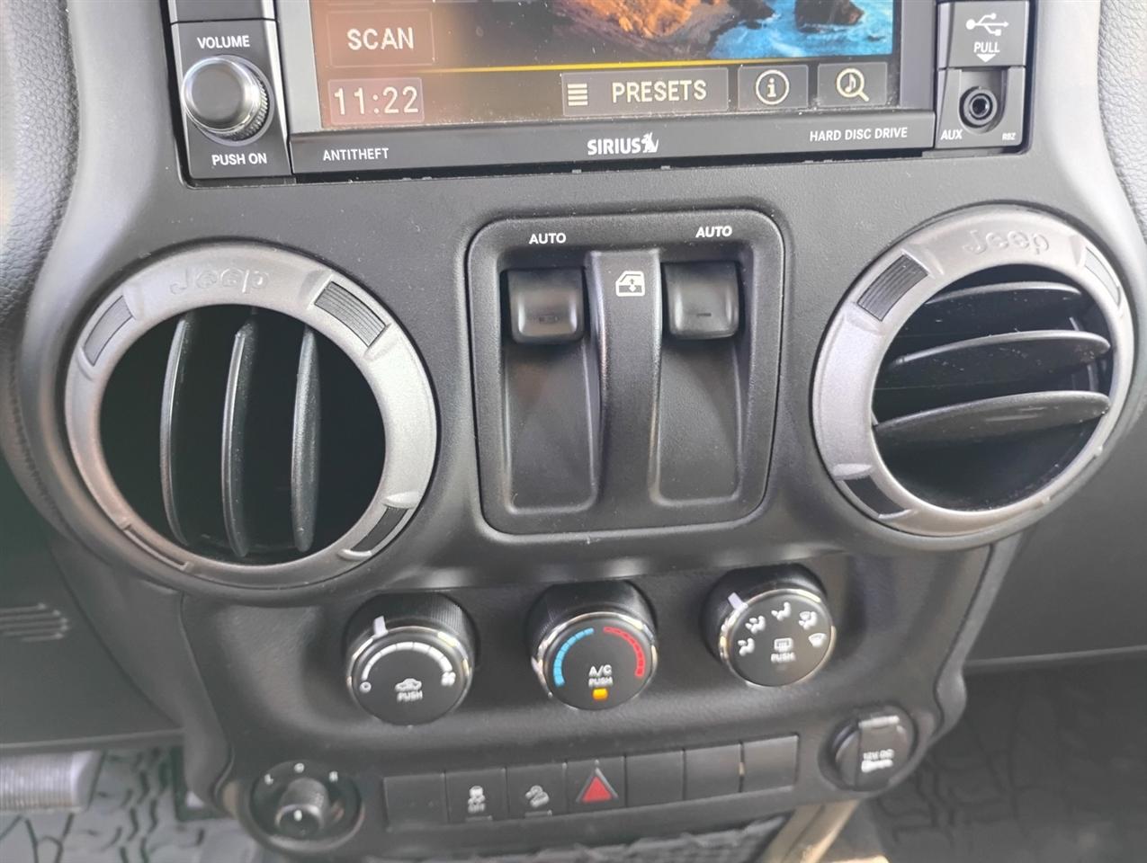 Jeep Wrangler Willys Wheeler 4x4 2017