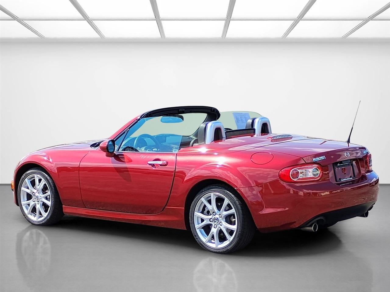 Mazda MX-5 Miata 2dr Conv Hard Top Auto Grand Touring 2015