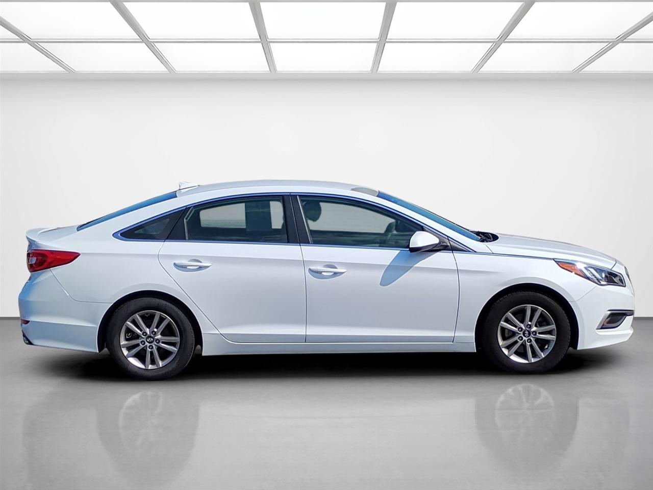 Hyundai Sonata 4dr Sdn 2.4L SE 2016