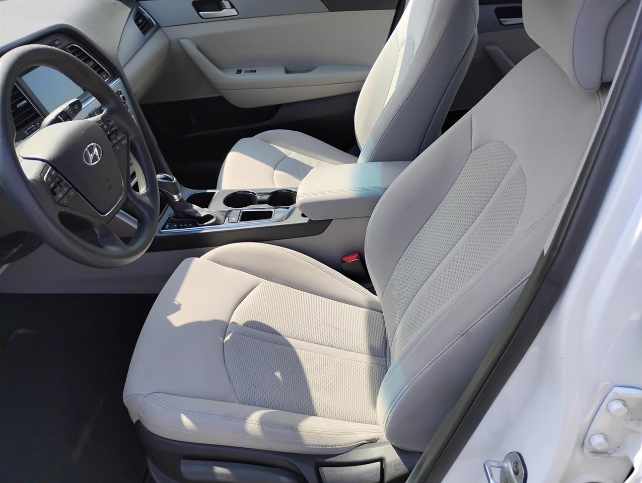 Hyundai Sonata 4dr Sdn 2.4L SE 2016