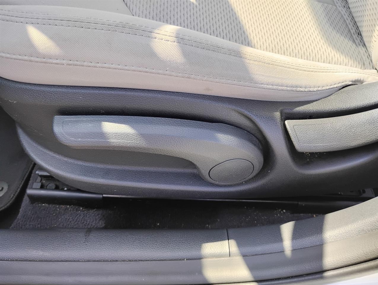 Hyundai Sonata 4dr Sdn 2.4L SE 2016
