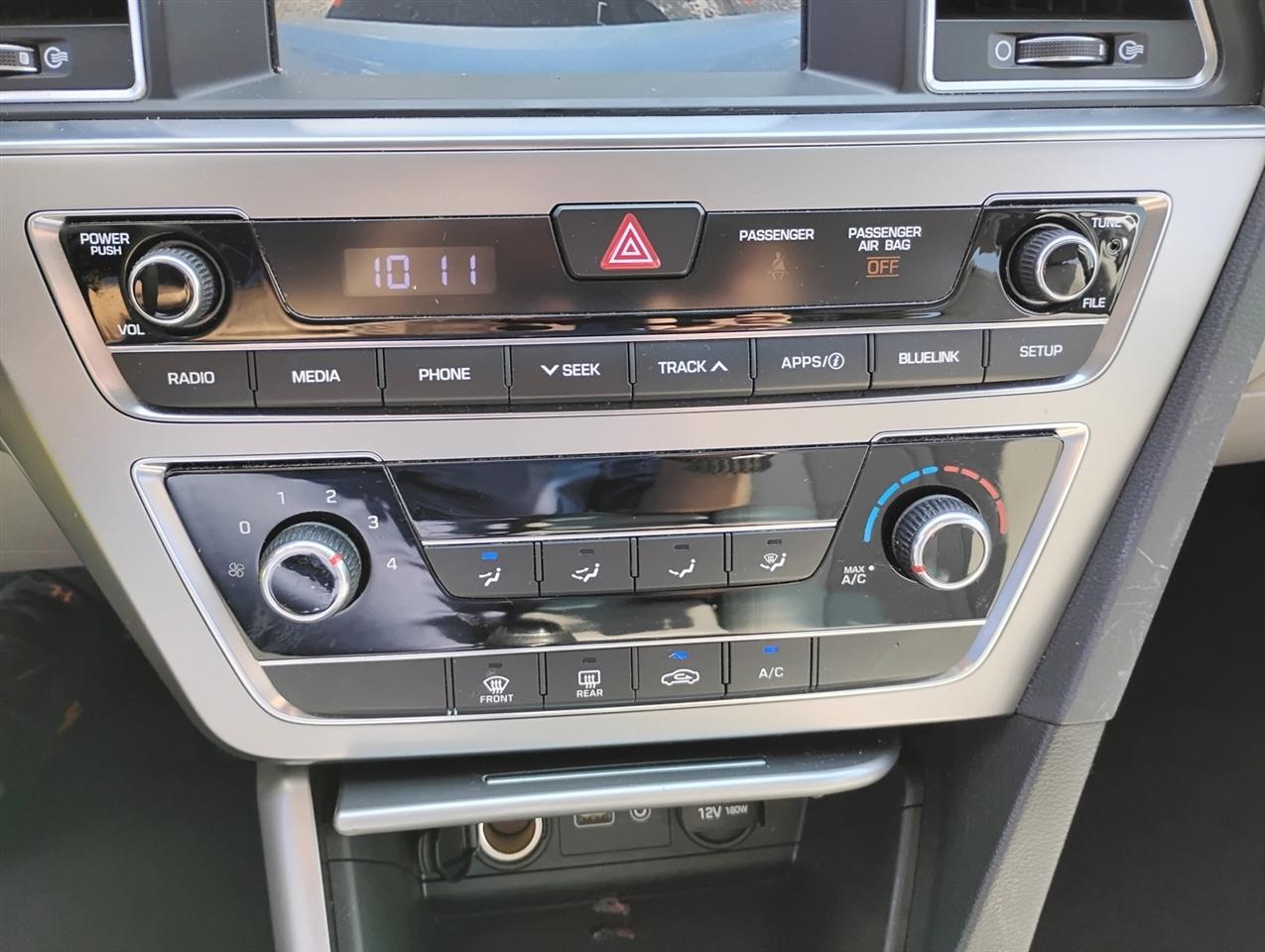 Hyundai Sonata 4dr Sdn 2.4L SE 2016