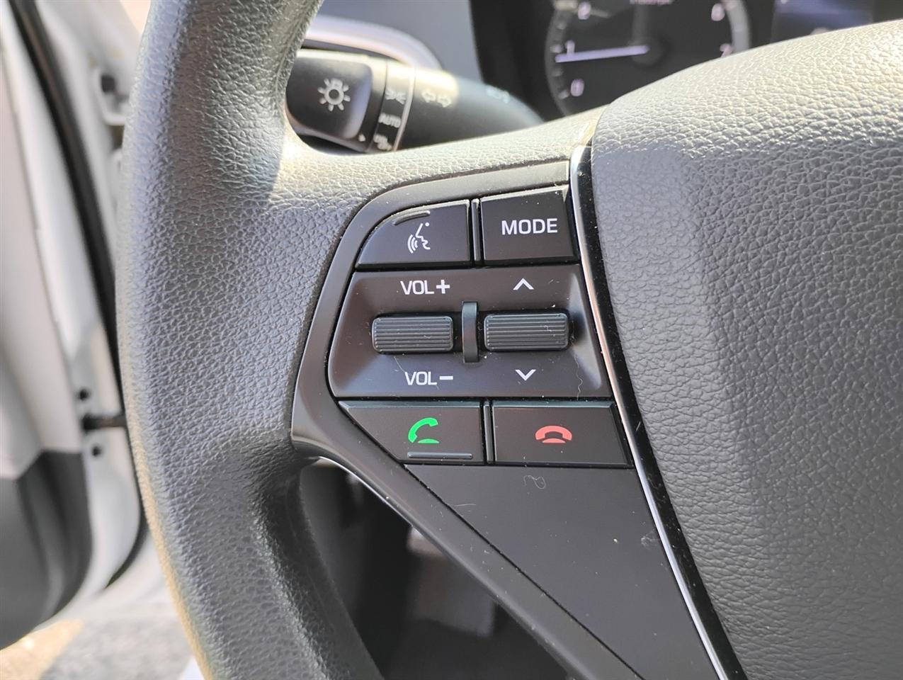 Hyundai Sonata 4dr Sdn 2.4L SE 2016