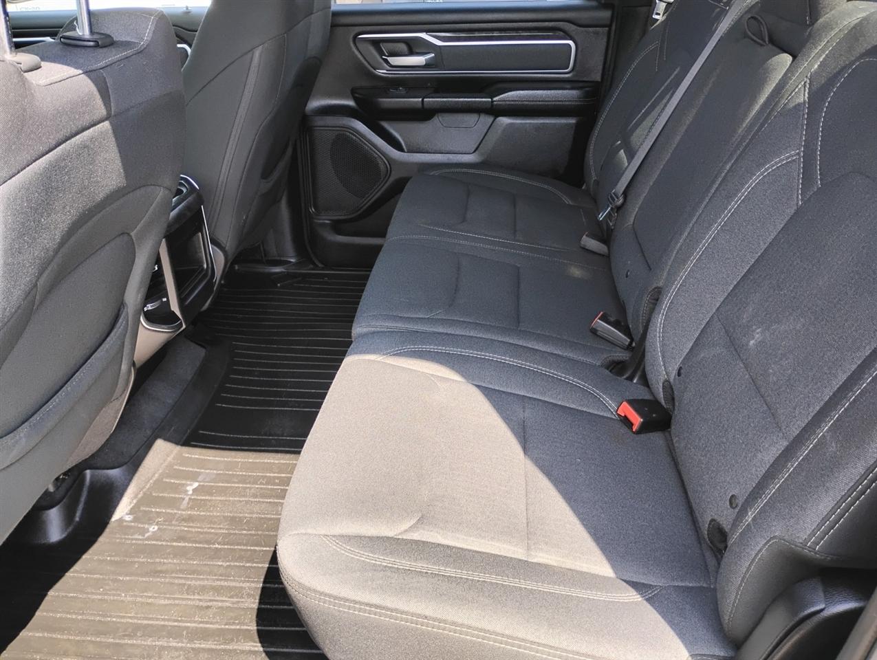 RAM 1500 Big Horn/Lone Star 4x4 Crew Cab 5'7" Box 2019
