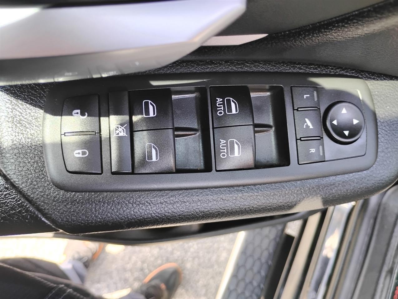 RAM 1500 Big Horn/Lone Star 4x4 Crew Cab 5'7" Box 2019