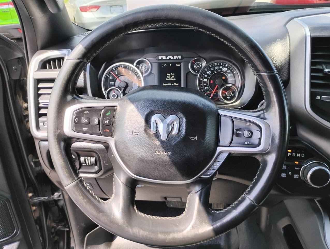 RAM 1500 Big Horn/Lone Star 4x4 Crew Cab 5'7" Box 2019