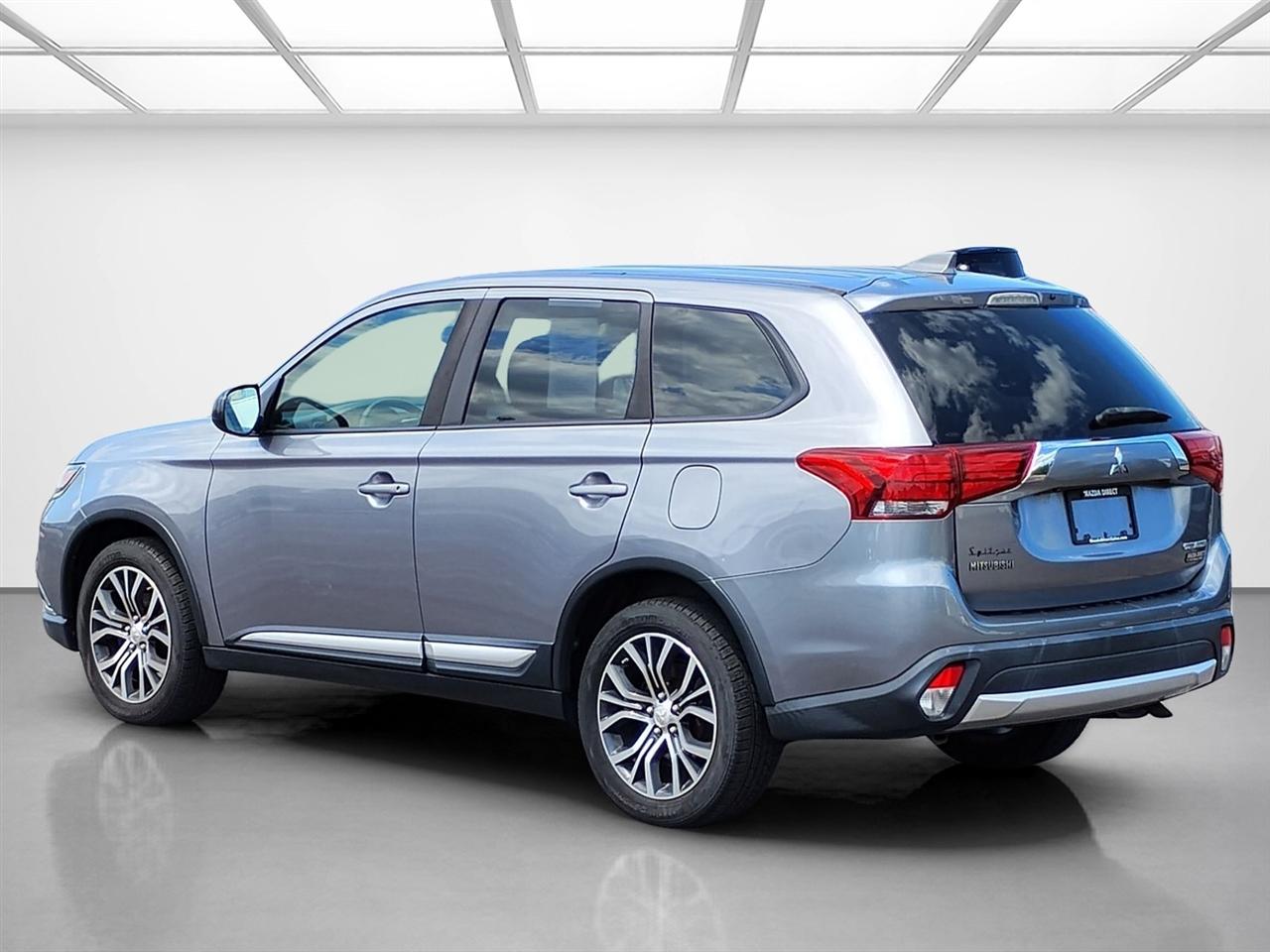 Mitsubishi Outlander ES S-AWC 2017