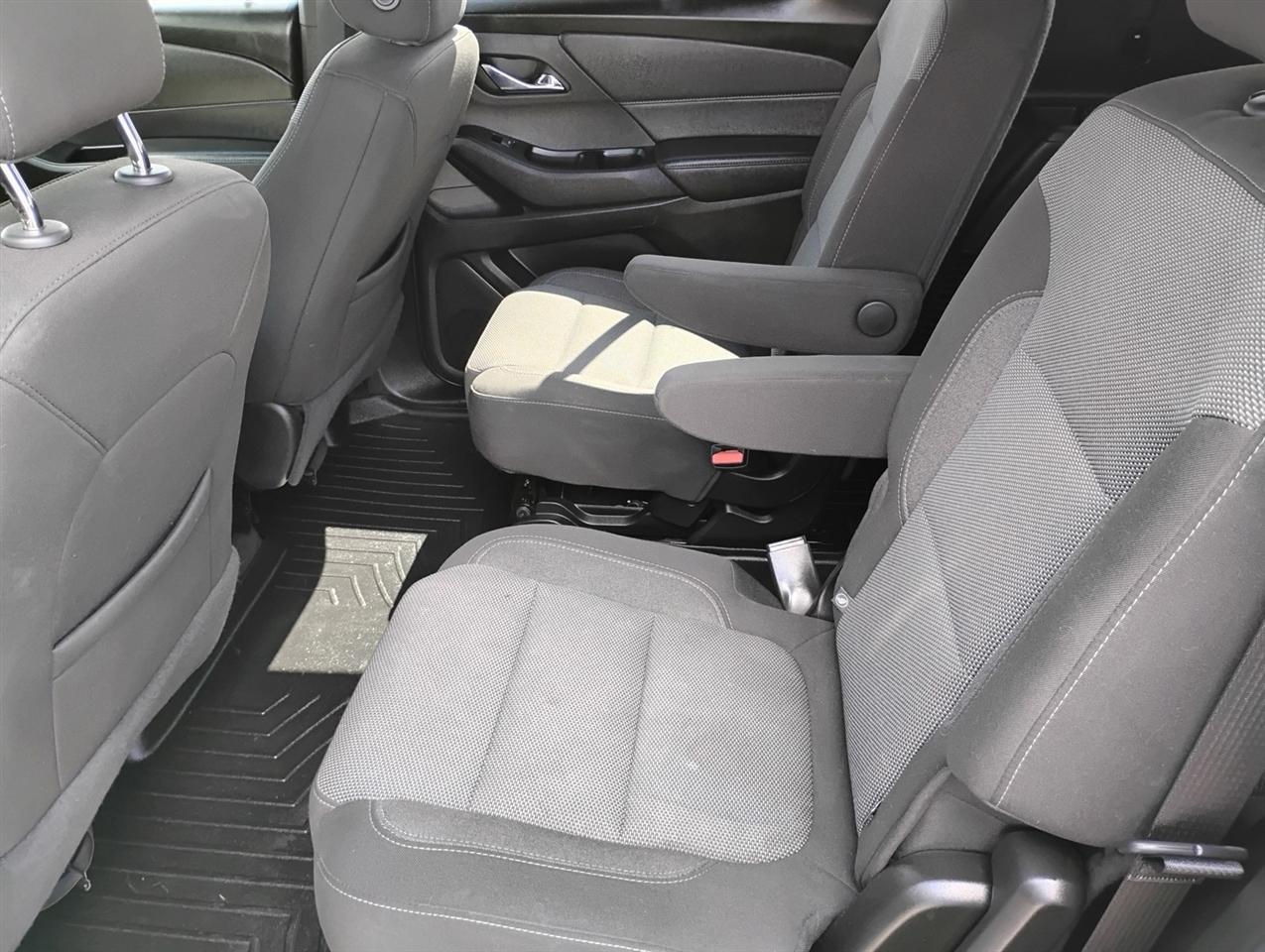 Chevrolet Traverse AWD 4dr LT Cloth w/1LT 2023