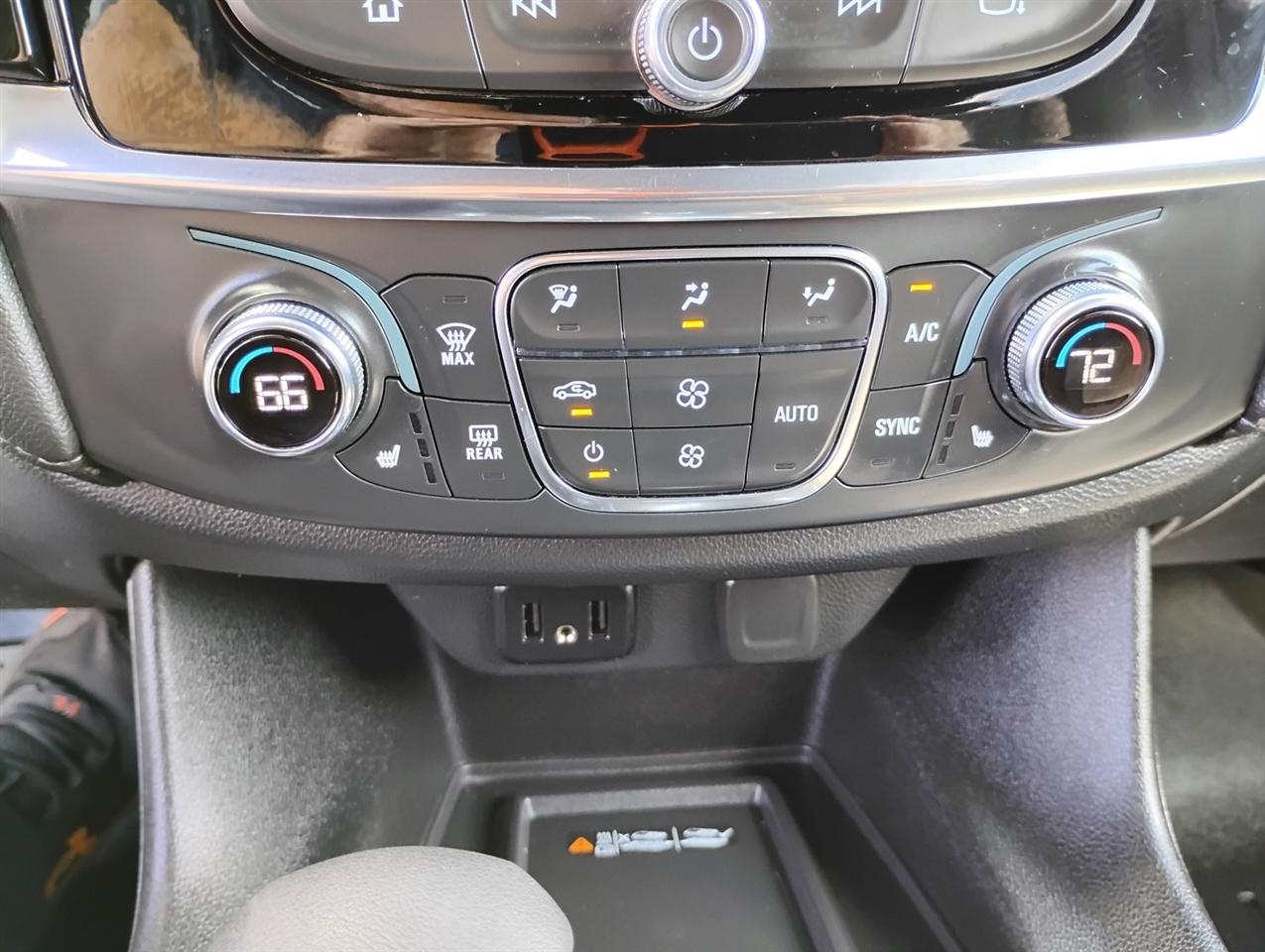 Chevrolet Traverse AWD 4dr LT Cloth w/1LT 2023