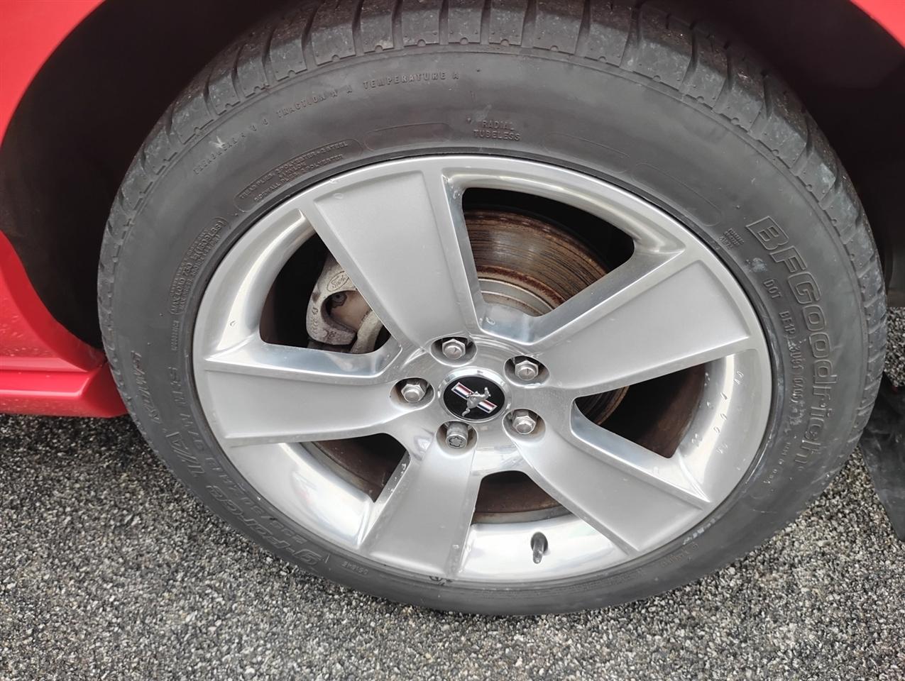 Ford Mustang 2dr Cpe GT Deluxe 2006