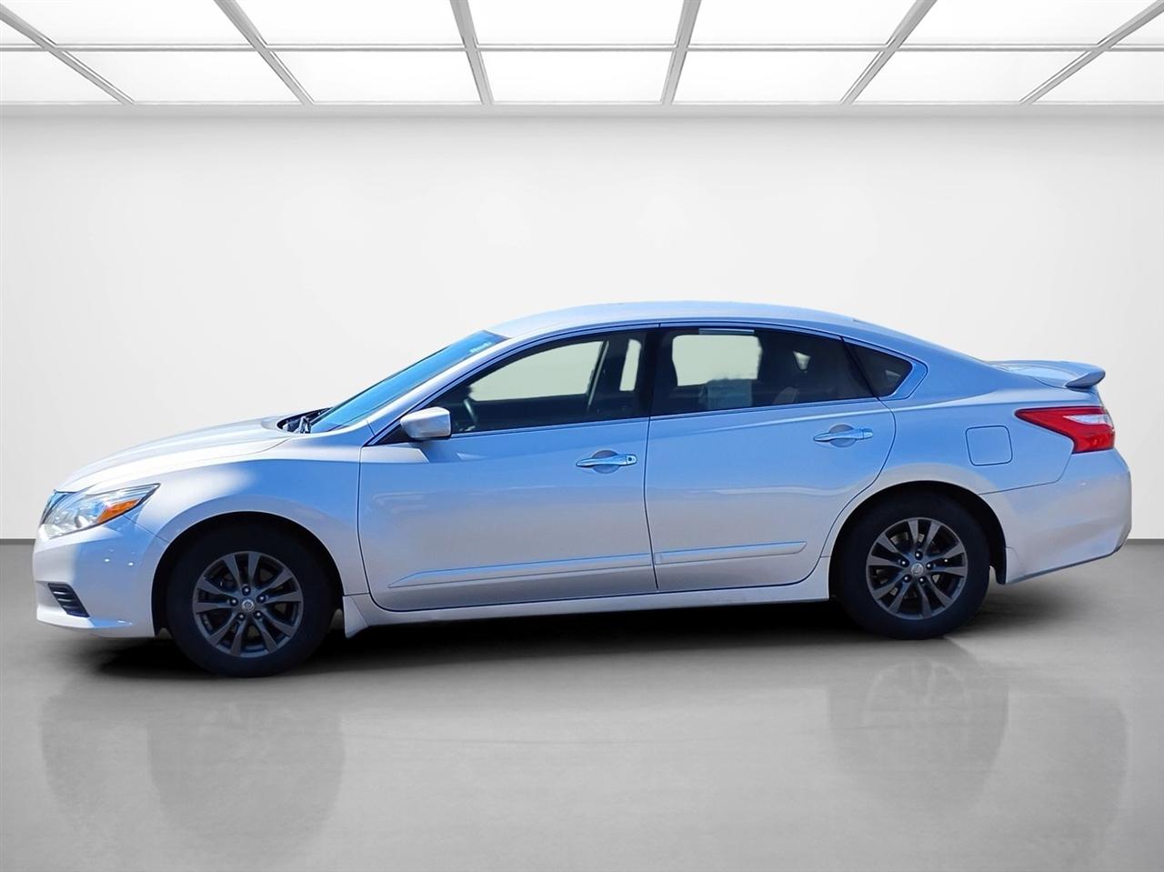 Nissan Altima 2.5 S Sedan 2017