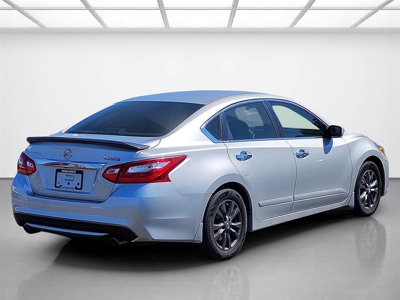 Nissan Altima 2.5 S Sedan 2017