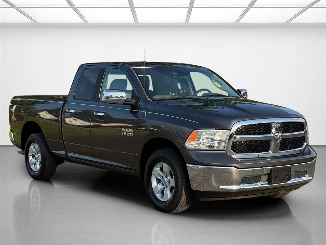 RAM 1500 SLT 4x4 Quad Cab 6'4" Box 2017