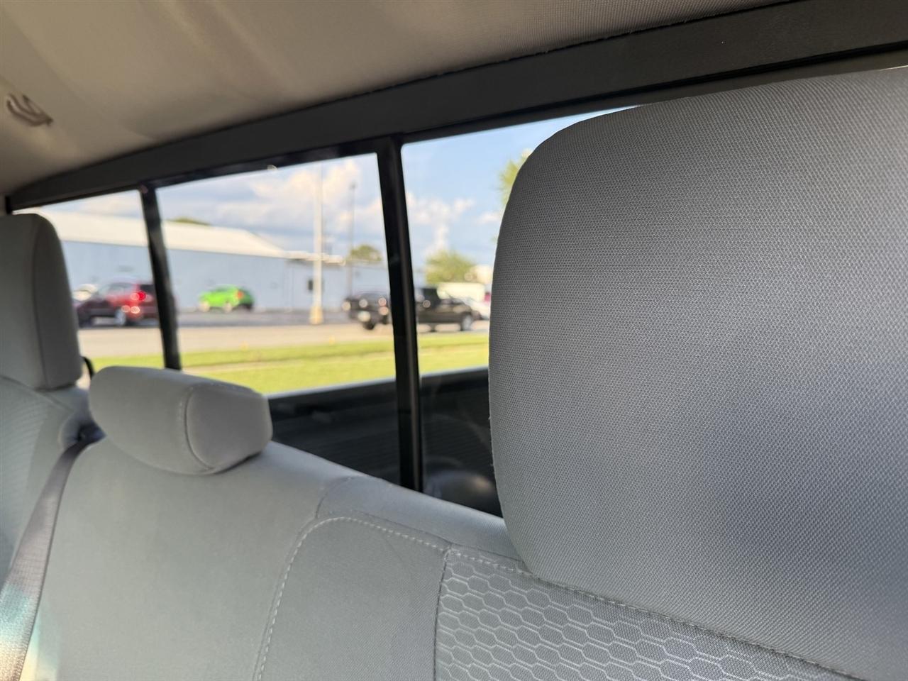 RAM 1500 SLT 4x4 Quad Cab 6'4" Box 2017