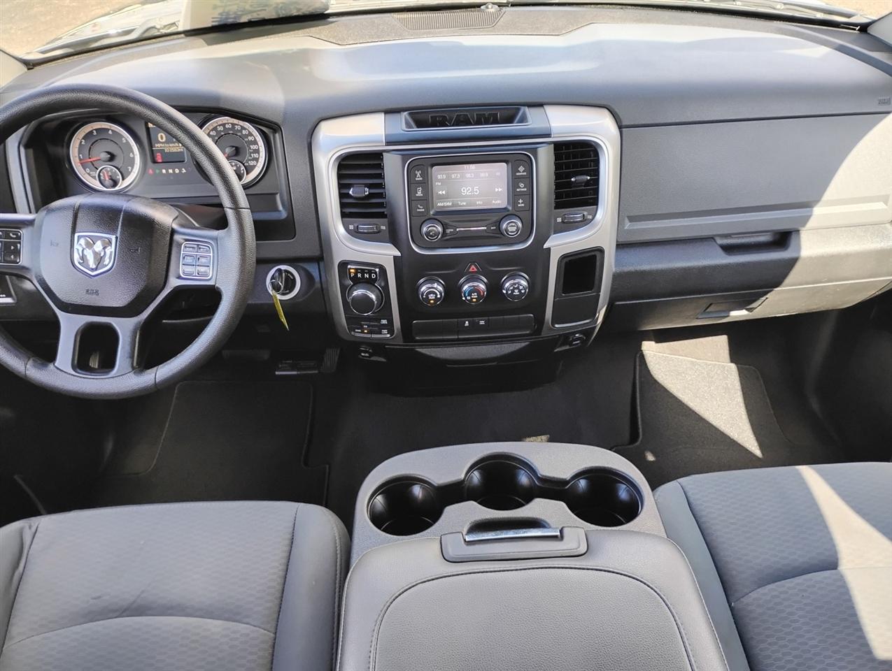 RAM 1500 SLT 4x4 Quad Cab 6'4" Box 2017