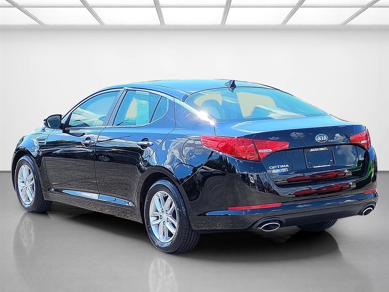 Kia Optima 4dr Sdn LX 2013