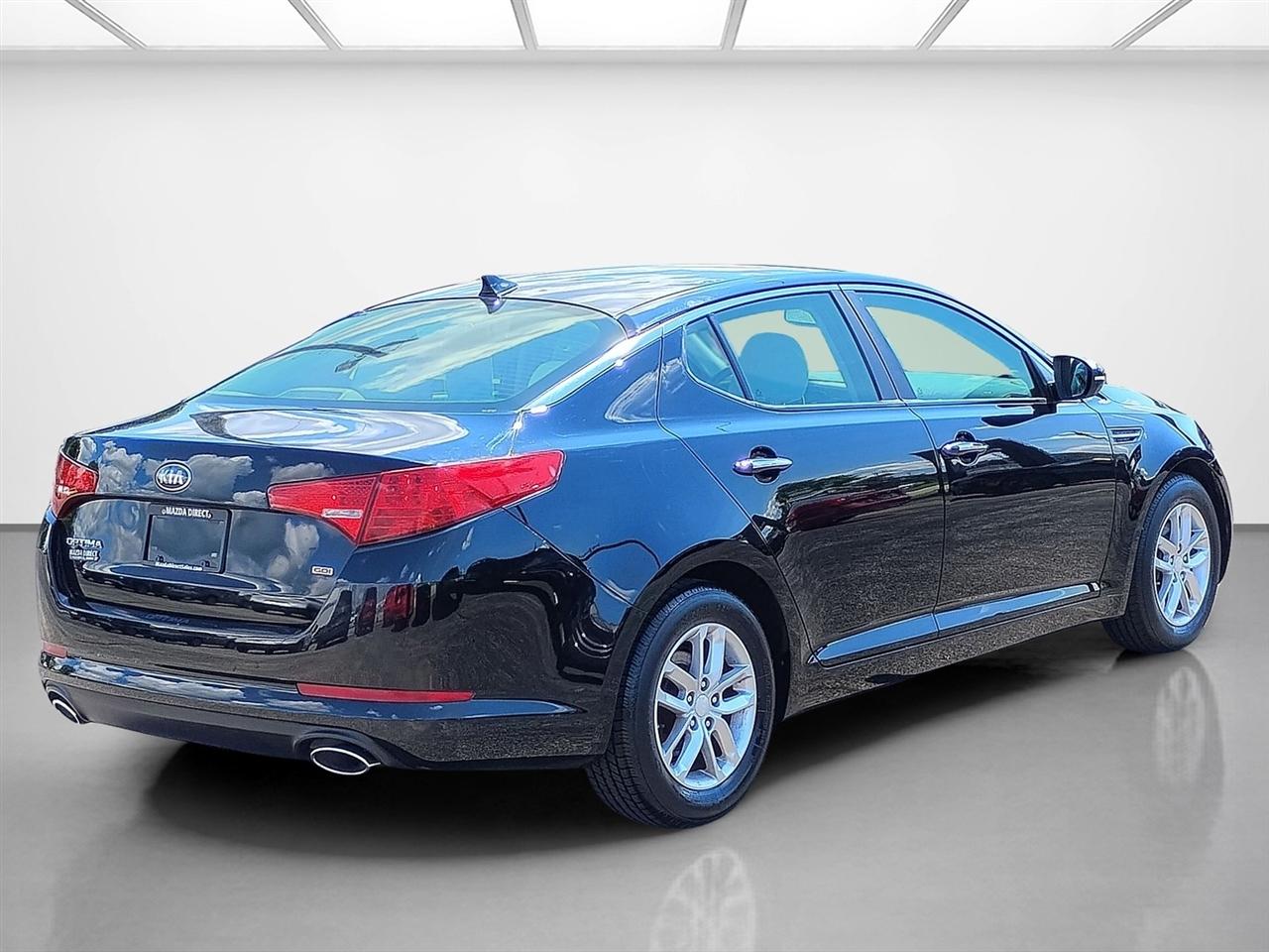 Kia Optima 4dr Sdn LX 2013