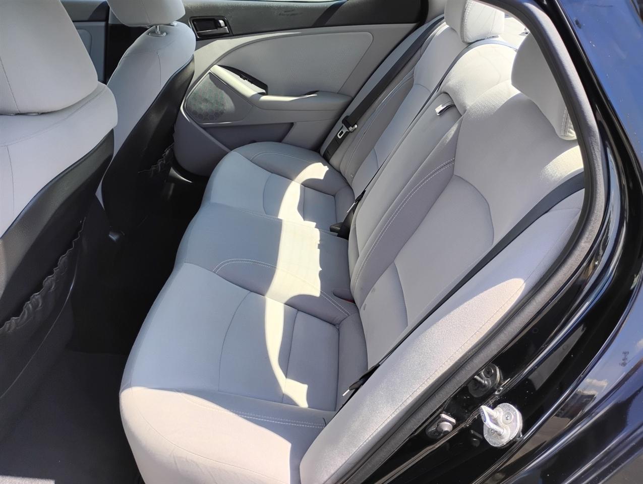 Kia Optima 4dr Sdn LX 2013