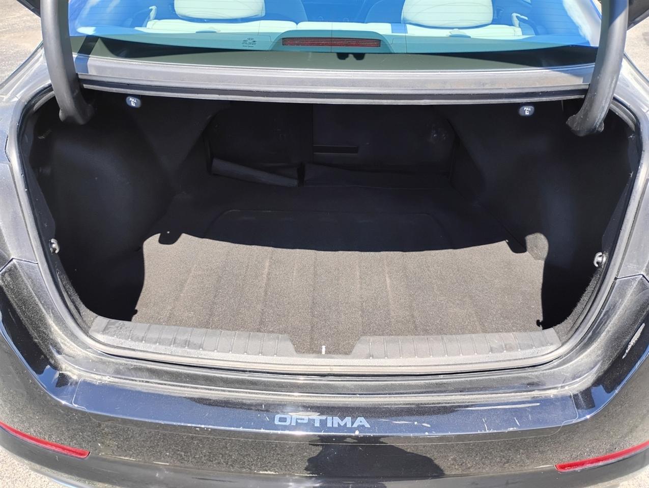 Kia Optima 4dr Sdn LX 2013