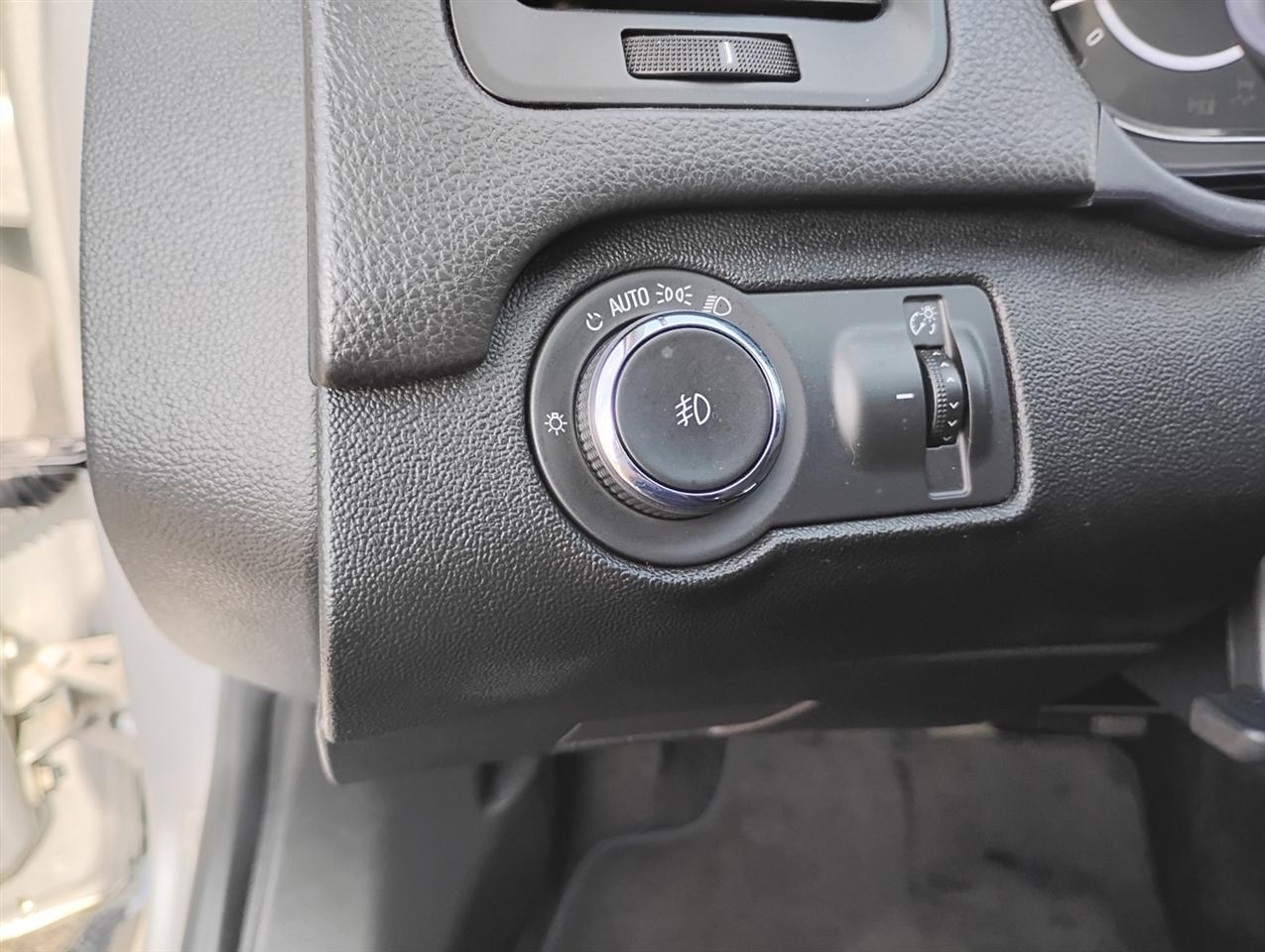 Buick Regal 4dr Sdn Premium I FWD 2015