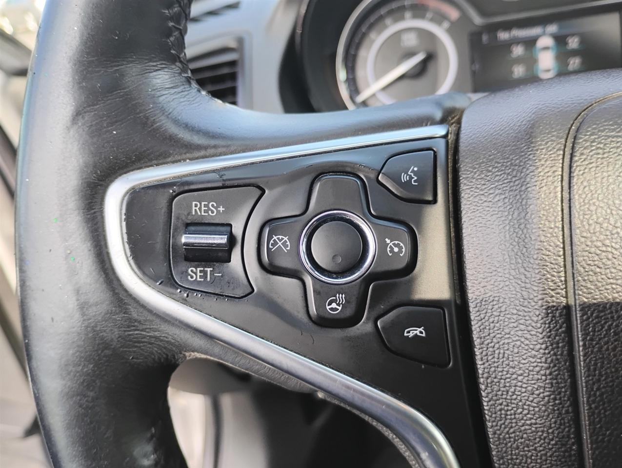 Buick Regal 4dr Sdn Premium I FWD 2015